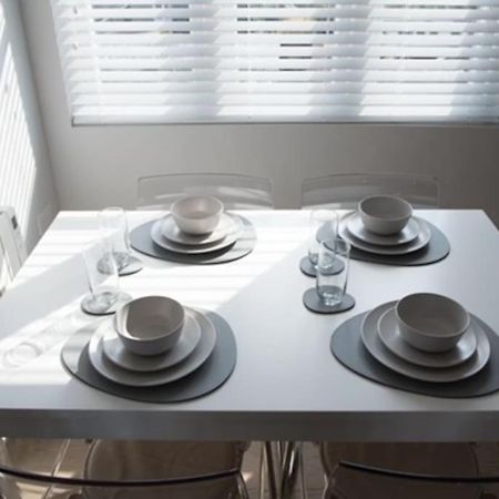 Beautiful, Spacious 1 Bed Flat Brentwood Extérieur photo