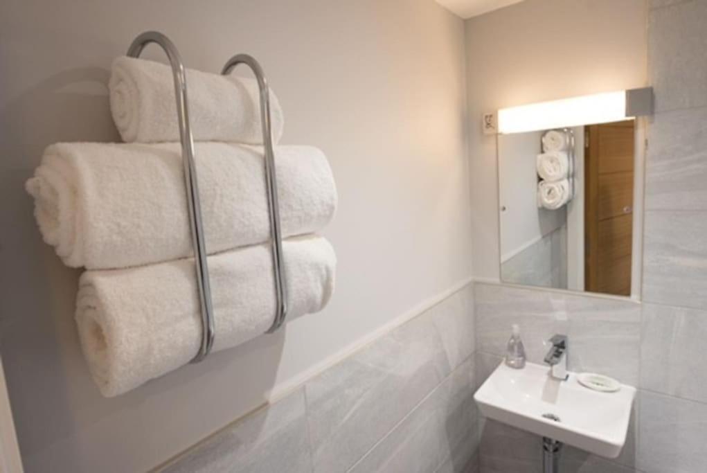 Beautiful, Spacious 1 Bed Flat Brentwood Extérieur photo